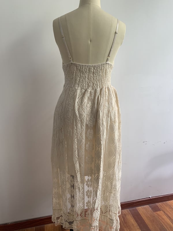 V-Ausschnitt Schnürkleid mit Trägern