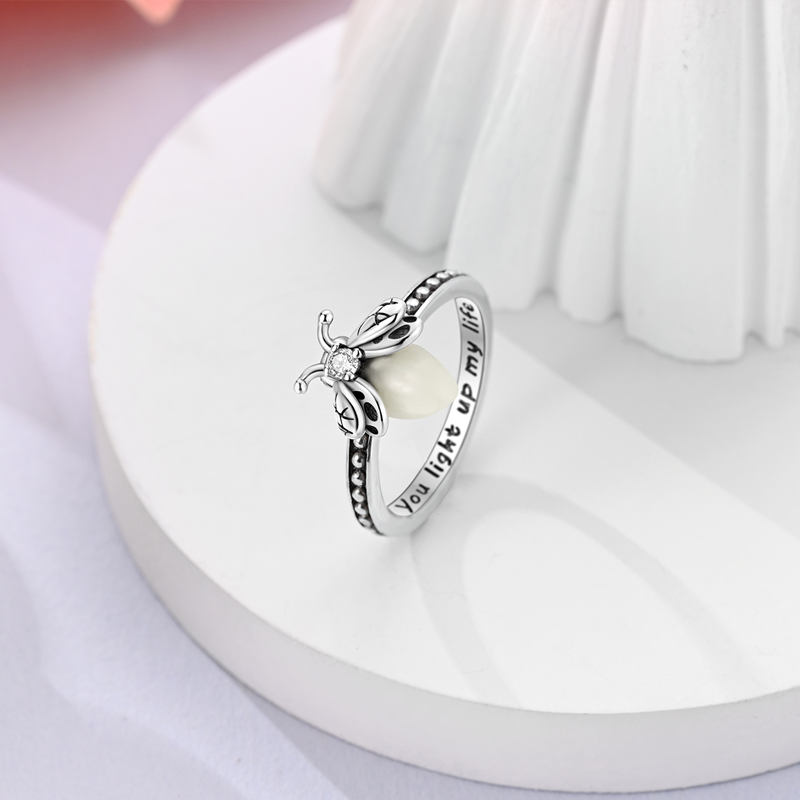 Leuchtender Glühwürmchen-Ring – Zirkon & Nachtleuchtendes Design