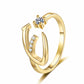 💍⏰ 50% RABATT – NUR FÜR KURZE ZEIT! Damen Ring mit Buchstaben – Funkelnde Zirkonia-Verzierung, verstellbare Größe & elegantes Design ✨