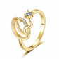 💍⏰ 50% RABATT – NUR FÜR KURZE ZEIT! Damen Ring mit Buchstaben – Funkelnde Zirkonia-Verzierung, verstellbare Größe & elegantes Design ✨