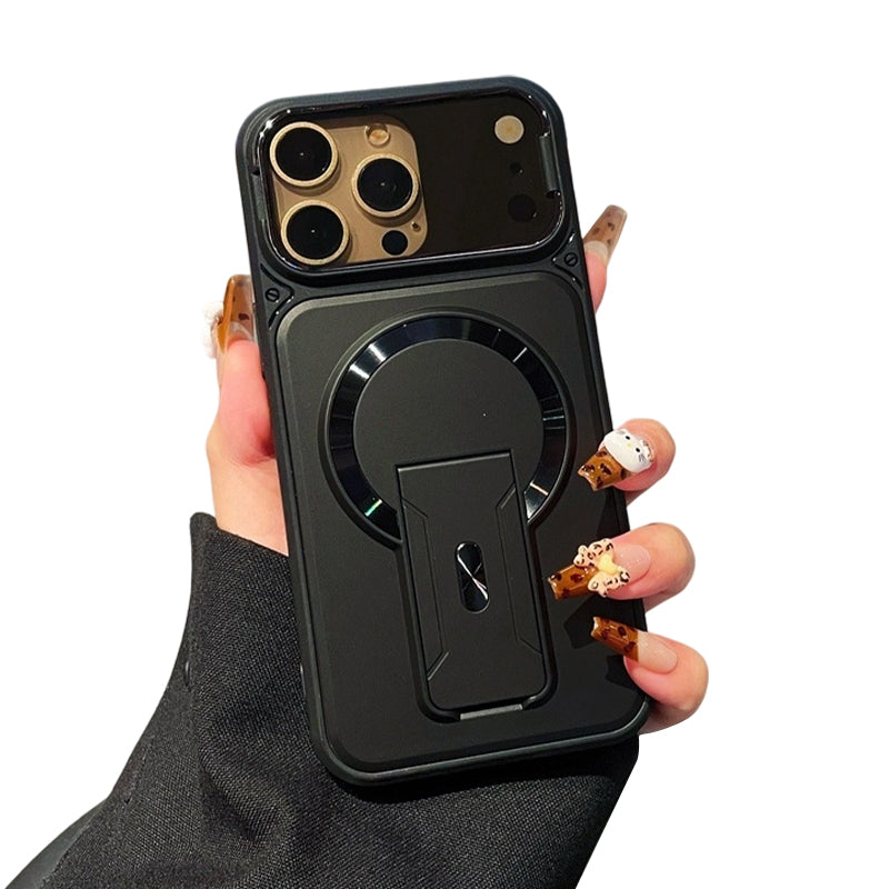 ✨ Eine Hülle, drei Upgrades – Magnetverschluss, aufklappbare Objektivabdeckung und platzsparender Ständer. Passend für iPhone 13–17. Versand aus Großbritannien