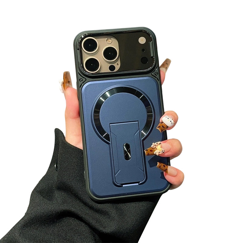 ✨ Eine Hülle, drei Upgrades – Magnetverschluss, aufklappbare Objektivabdeckung und platzsparender Ständer. Passend für iPhone 13–17. Versand aus Großbritannien