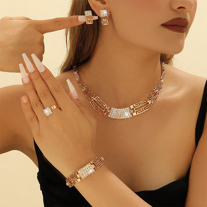 🌹 JETZT 50 % RABATT! !🌹Elegantes 4-teiliges Strass-Schmuckset