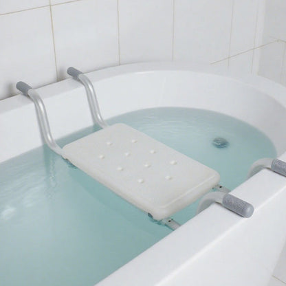 Rutschfeste Sitzplatte für die Badewanne